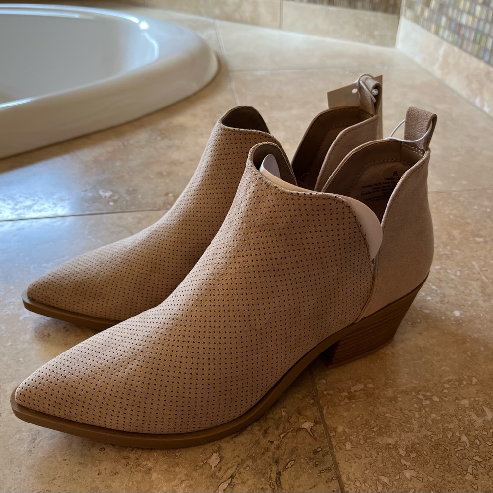 Women's Beige Ankle Boots